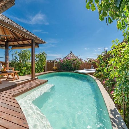 Blue Lagoon Avia Villas Lembongan Exterior foto