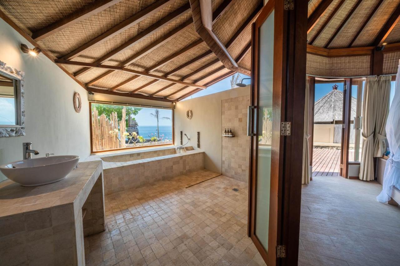 Blue Lagoon Avia Villas Lembongan Exterior foto