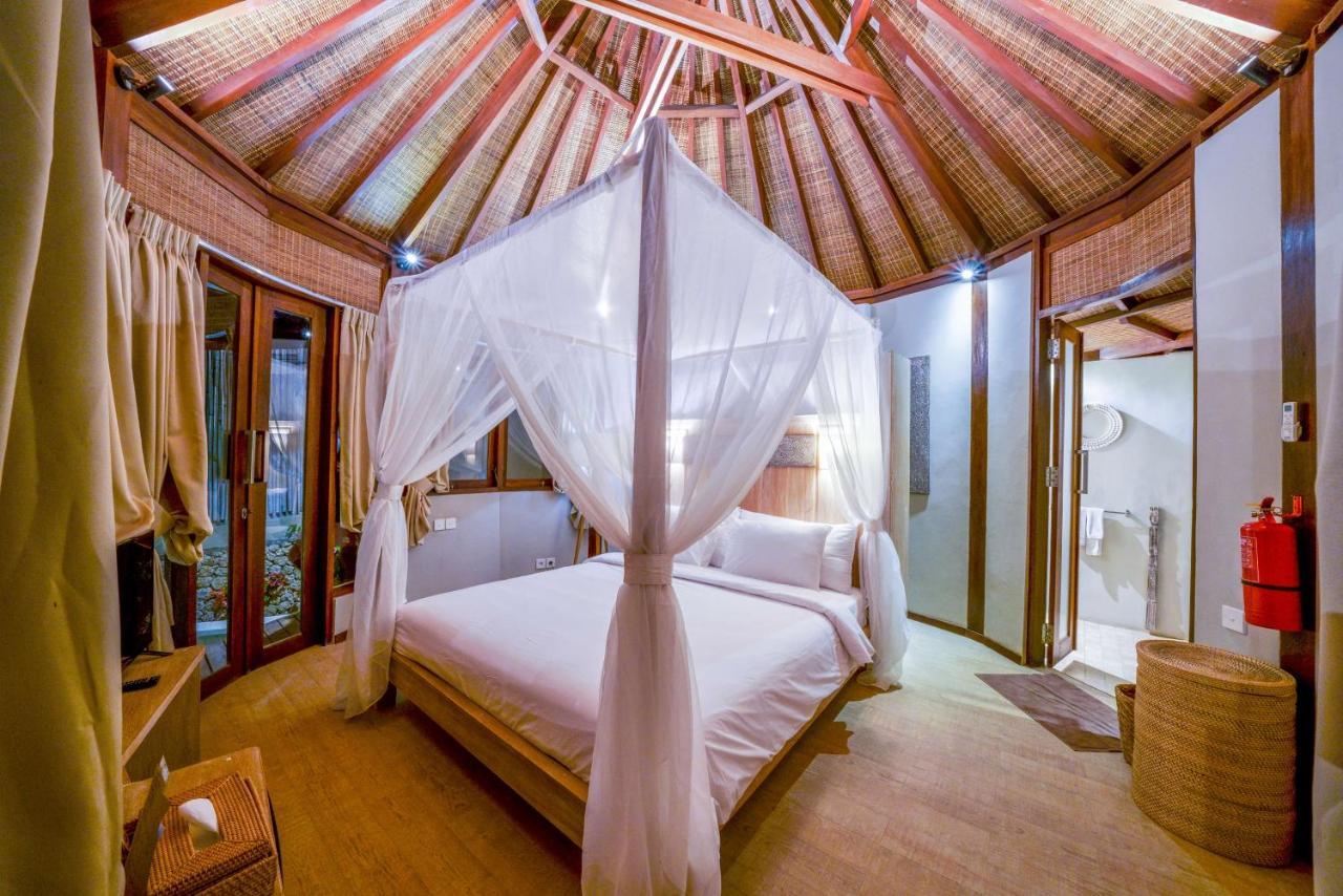 Blue Lagoon Avia Villas Lembongan Exterior foto